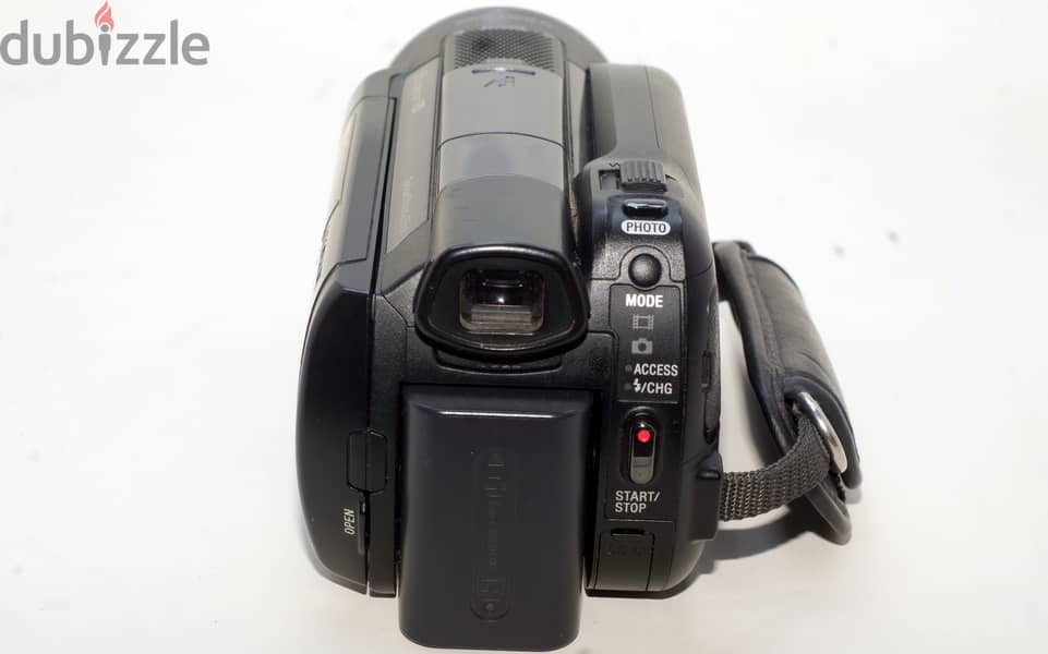 (Sony HDR-XR520E Full HD 240GB Handycam (Made in Japan 3