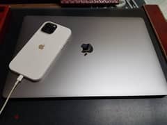 MacBook 19 pro