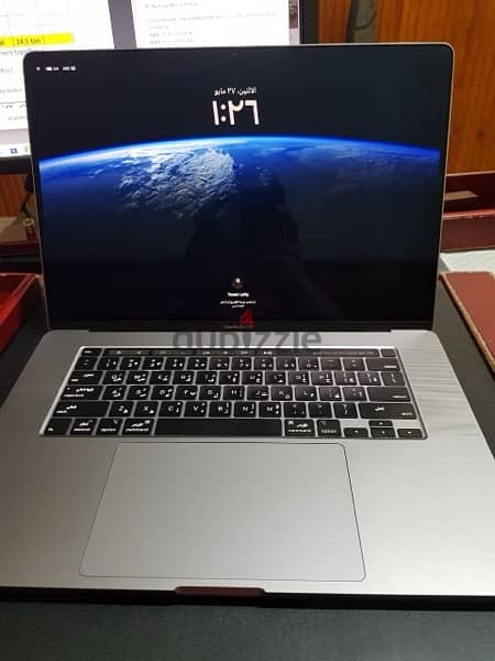 MacBook 19 pro 1