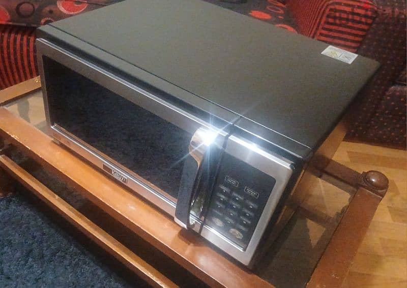 MICROWAVE OVEN WITH GRILL 4