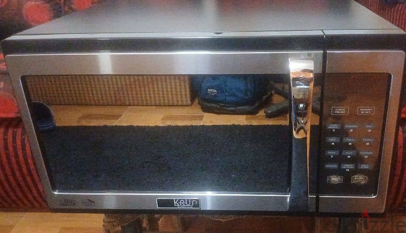 MICROWAVE OVEN WITH GRILL 7