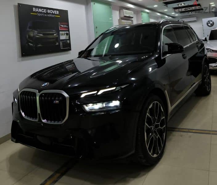 BMW X7 M60i model 2024 zero 10