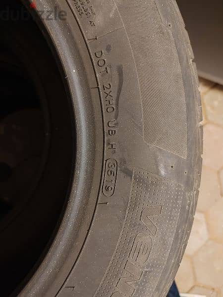 طقم 215/65R17 بحالة ممتازة 0