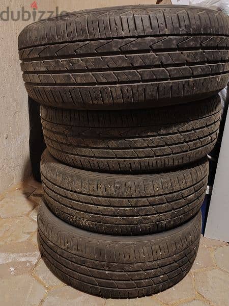 طقم 215/65R17 بحالة ممتازة 3