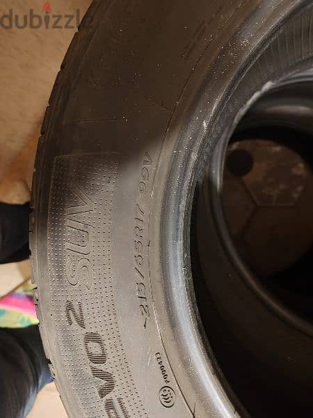 طقم 215/65R17 بحالة ممتازة 4