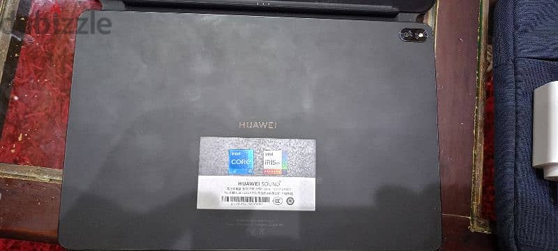 Huawei mate book E 6