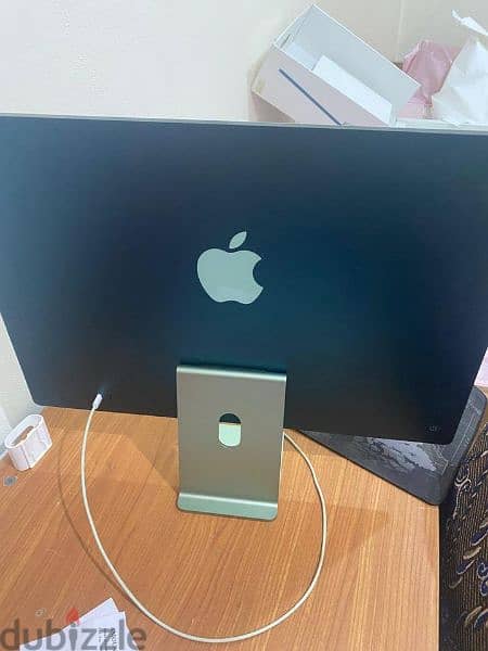 Apple iMac 24-inch 2021 with all Accessories 2