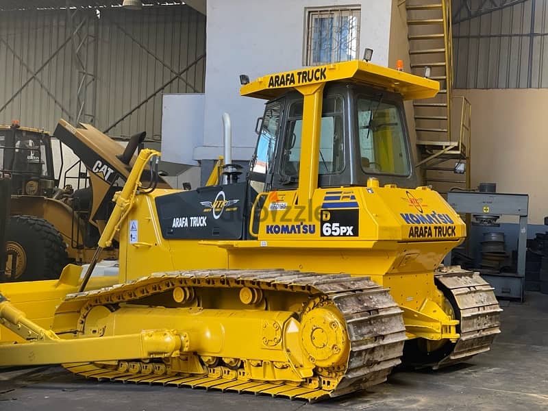 Komatsu 65PX - 12 بلدوزر كوماتسو 3