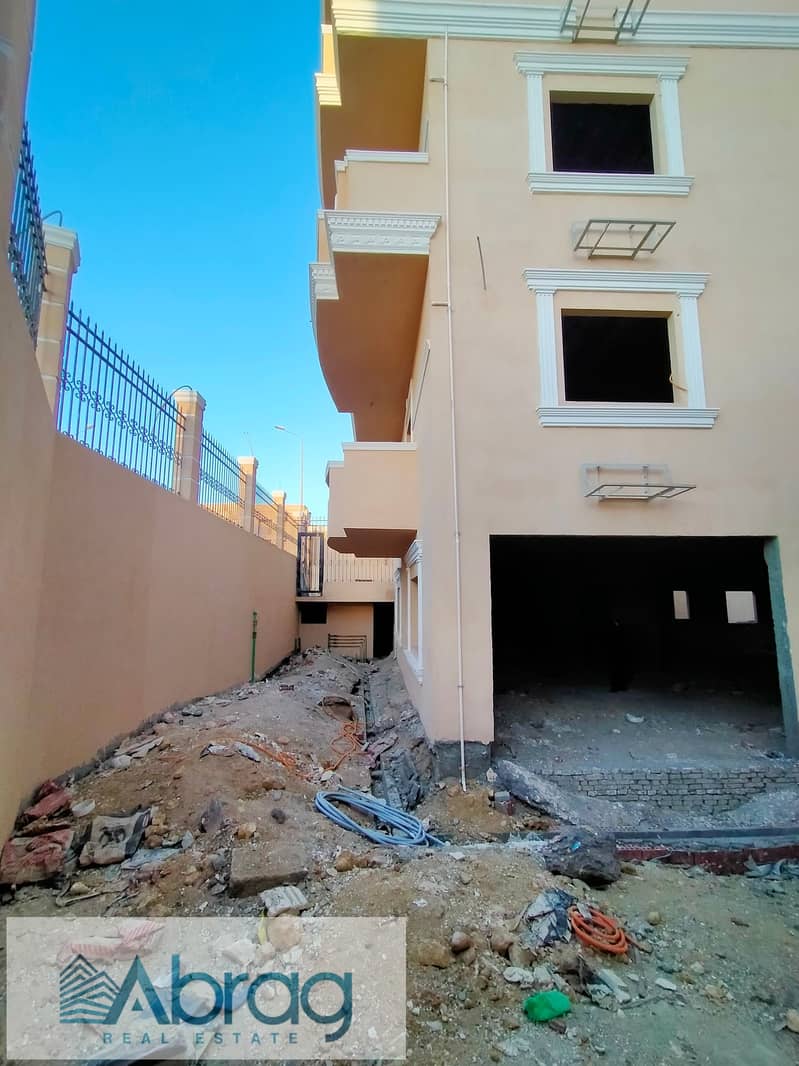 For sale building - 1280 meters 6 apartments, immediate delivery - Tiamo City Compound, Sheikh Zayed 3