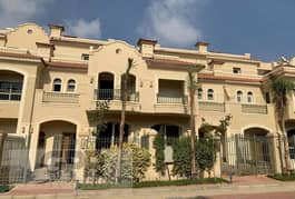 Ready to move Twin villa for sale in Patio 5 New Cairo 341m with installments  لافيستا باتيو 5 ايست الشروق 0