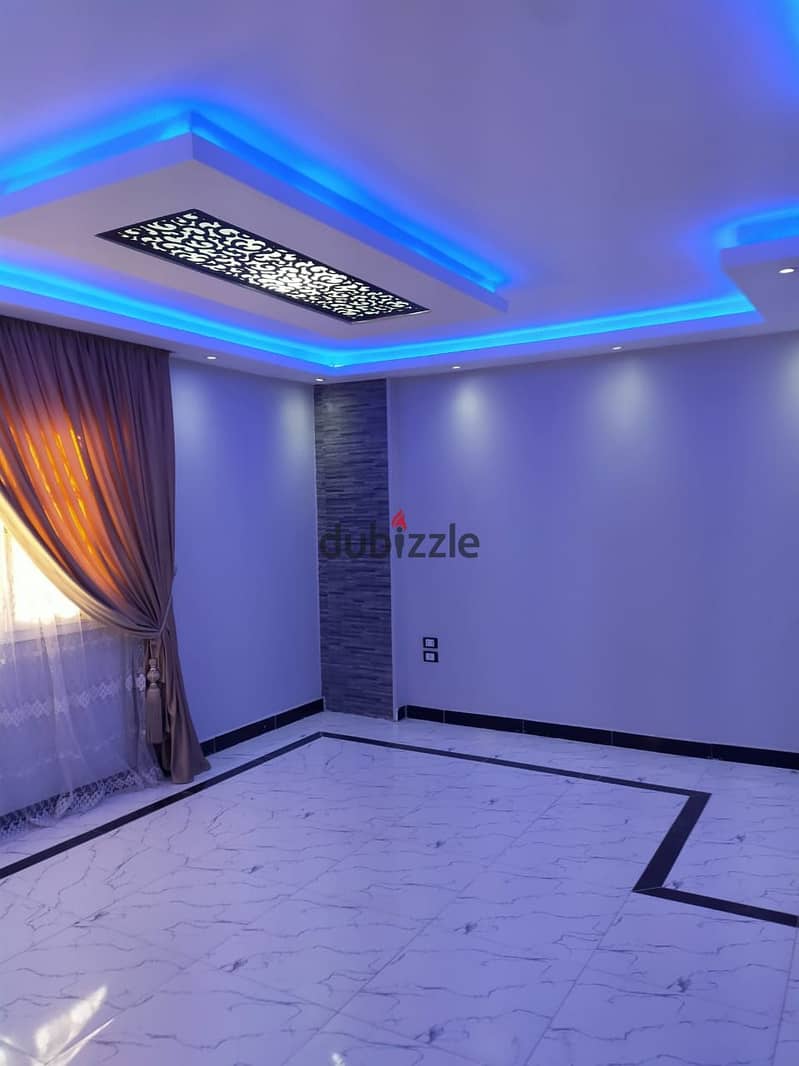 شقة 160 متر كمبوند بحدائق أكتوبر ارضي ب جاردن تشطيب الترا سوبر لوكس و بسعر مميز جدا //  Apartment 160 meters in a compound in October Gardens, ground 4