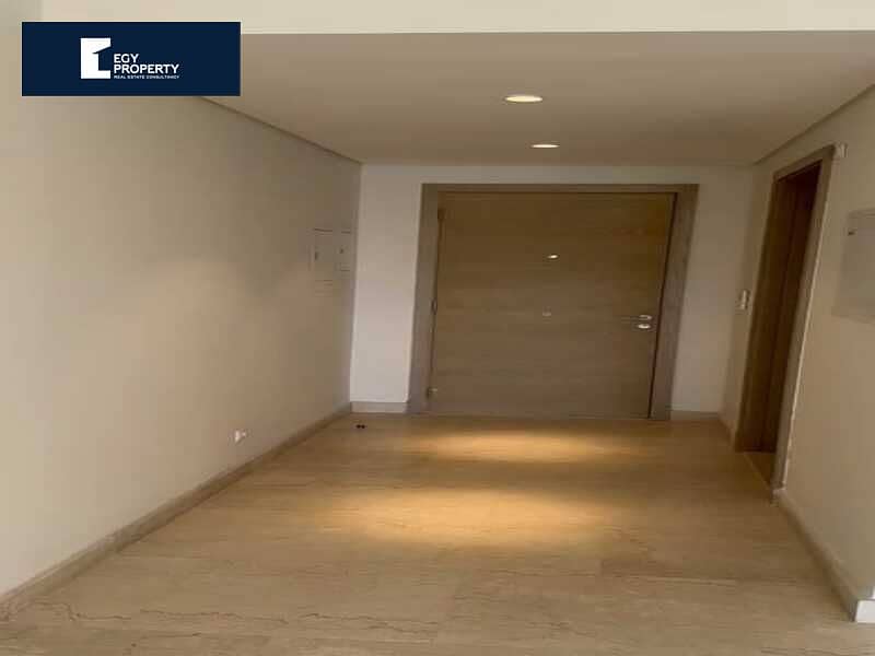 Lowest Price for a Ready to Move Townhouse for Sale in Mivida with a Very Prime Location! !أقل سعر لتاون هاوس 5