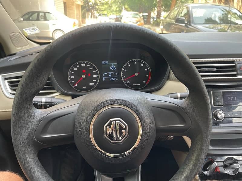 MG MG 5 2021 عداد 40 بحالة الزيرو فابريكا بالكامل 5