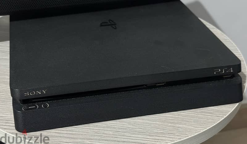 playStation 4 slim 2