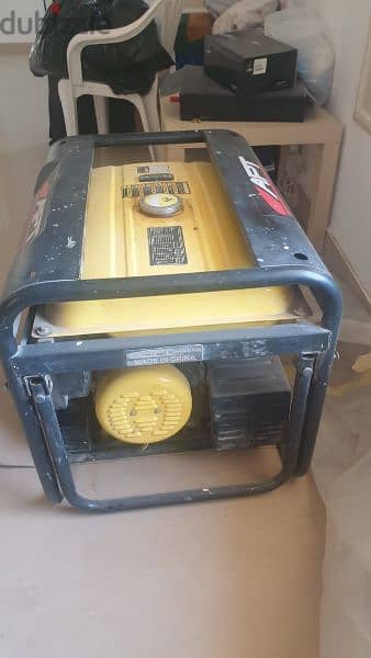 Generator apt used 3.5   kilo 2