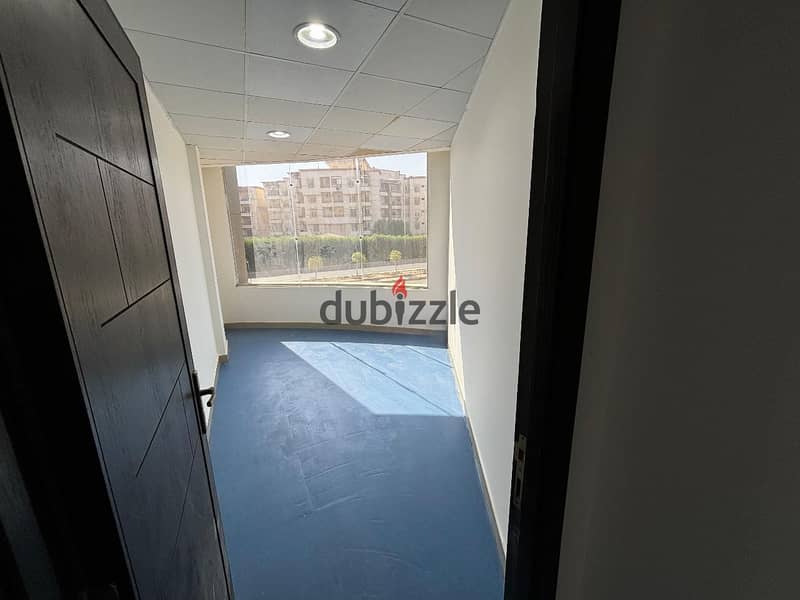 For rent,  ​​ 80 sqm - a medical clinic (dental or general) or an administrative office in the most sought-after malls on Kahraba St 25