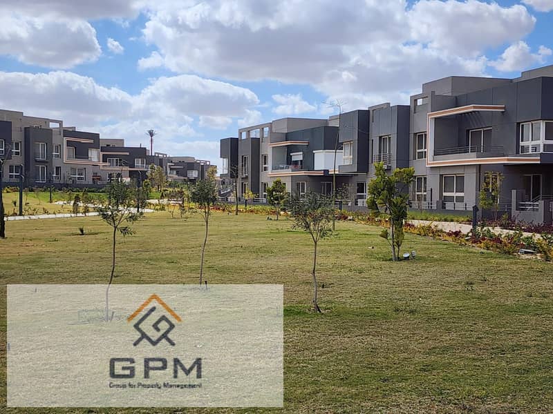 Ultra Super Lux apartment with garden for sale in  Nyoum Compound - 6 October 8