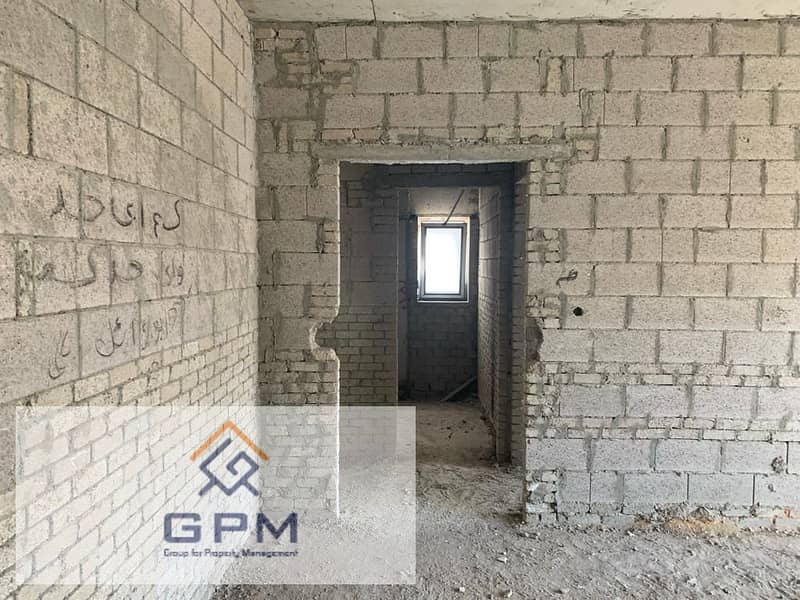 Apartment for sale in Lake View Residence Compound New Cairo with The Best Price in the most Prime Location Ready to Move 3