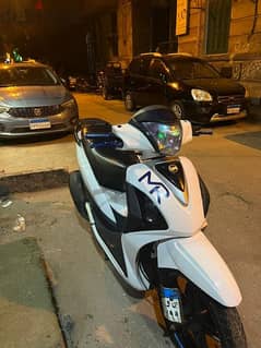 سكوتر SYM ST200