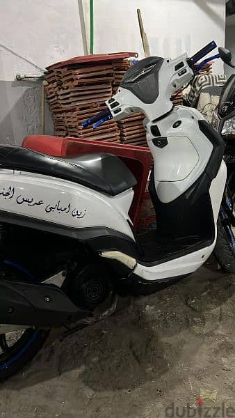 سكوتر SYM ST200 6