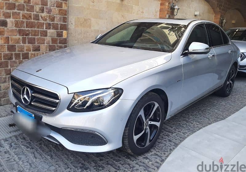 Mercedes E200 sport 2020 - مرسيدس فابريكا بالكامل حالة شاذة 1