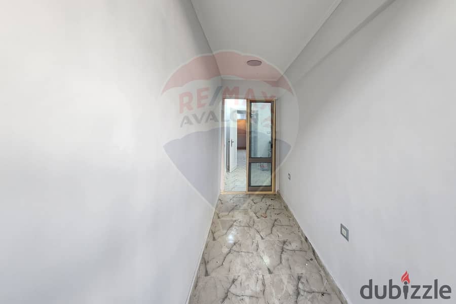 Administrative apartment for rent 50 m Victoria (Directly on tram) 7