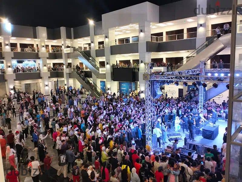 The last store, ground floor, in the largest mall in Shorouk, Value Mall, directly on the facade, 59 m + 55 outdoor space, suitable for a restaurant 5