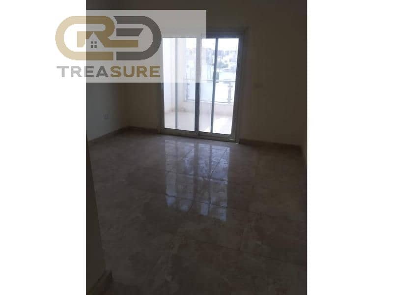 Twin house for rent in El Koronfel Heights super lux 330m . 3