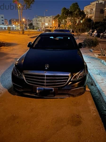 Mercedes-Benz E200 2020 1