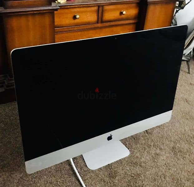 Apple imac fabulous like new condition with box 1