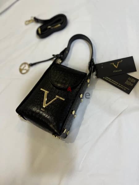 v bags new from italy 0