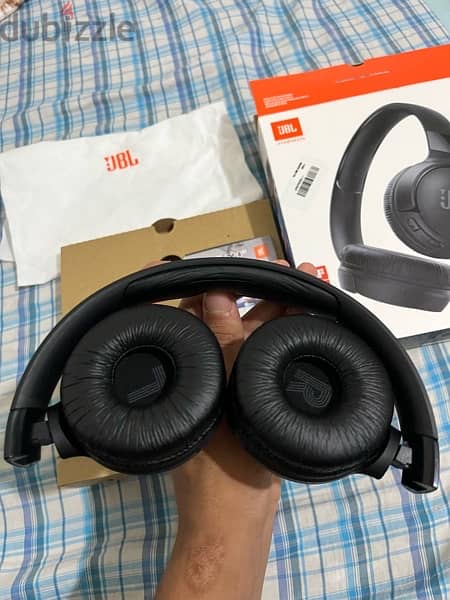 سماعهJBL 520BT  مستعمله خمس ايام يعتبر جديده 4