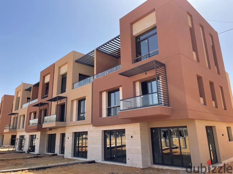 فيلا 260م كورنر استلام فورى للبيع فى ديتسركت مراكز distirct 5 marakez . CORNER VILLA READY TO MOVE FOR SALE 1