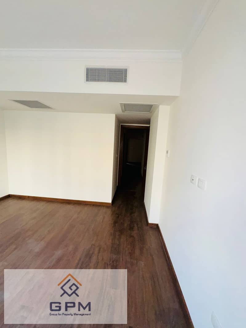 Under market price Apartment with garden for sale in  Promenade Wadi Degla - New Cairo (immediate delivery) 2