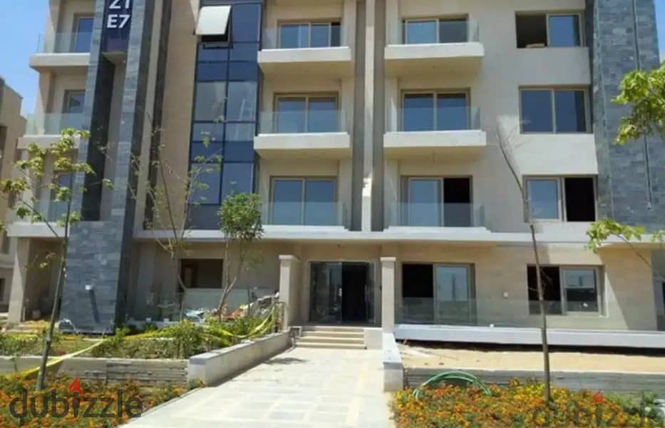 Apartment for sale with immediate delivery in Galleria Moon Valley 9