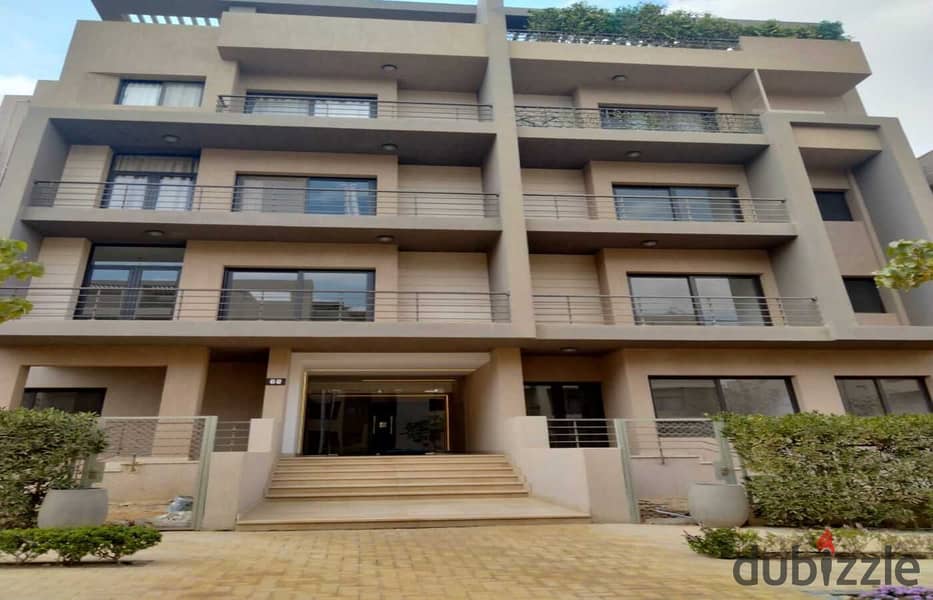 Apartment for sale with immediate delivery in Galleria Moon Valley 10