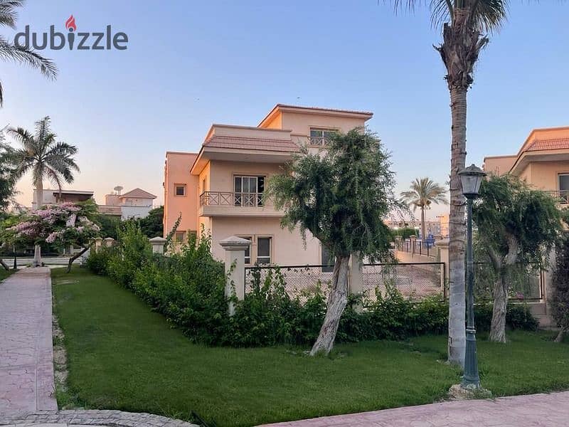 Villa 425m for sale - Greens compound Shiekh Zayed 4