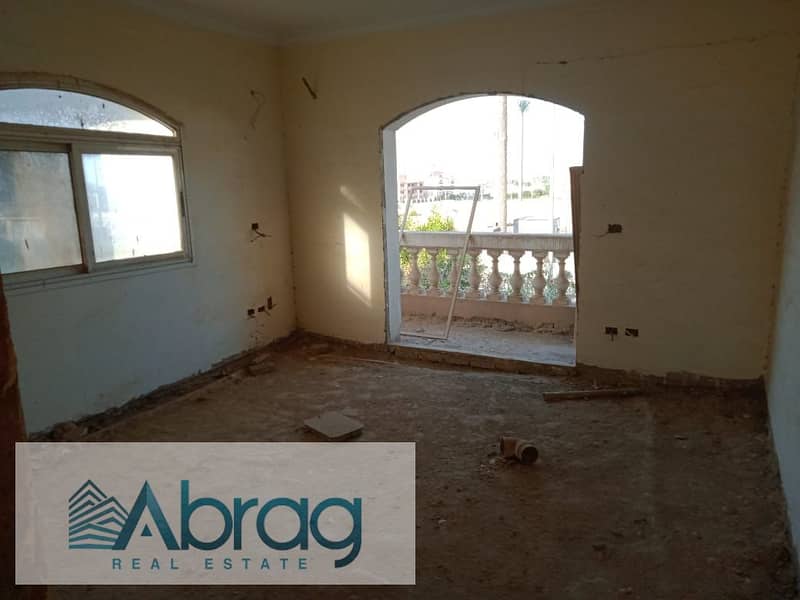 Twin house for sale in Al Woroud Compound, 6th of October, in front of Mall of Arabia 7