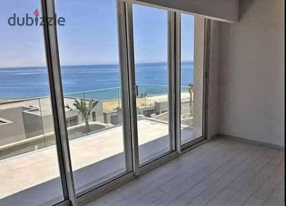 بفيو علي البحر شاليه 112م بجاردن للبيع في الساحل  View on the sea, 112m chalet with garden for sale