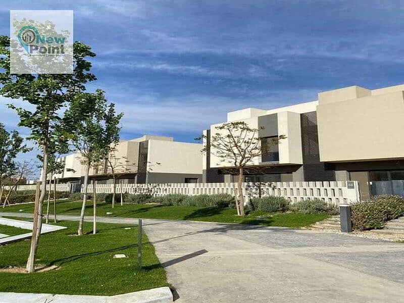 For a limited time, own a 310 m standalone villa in front of the International Medical Center in Al Burouj Compound in Shorouk. 9