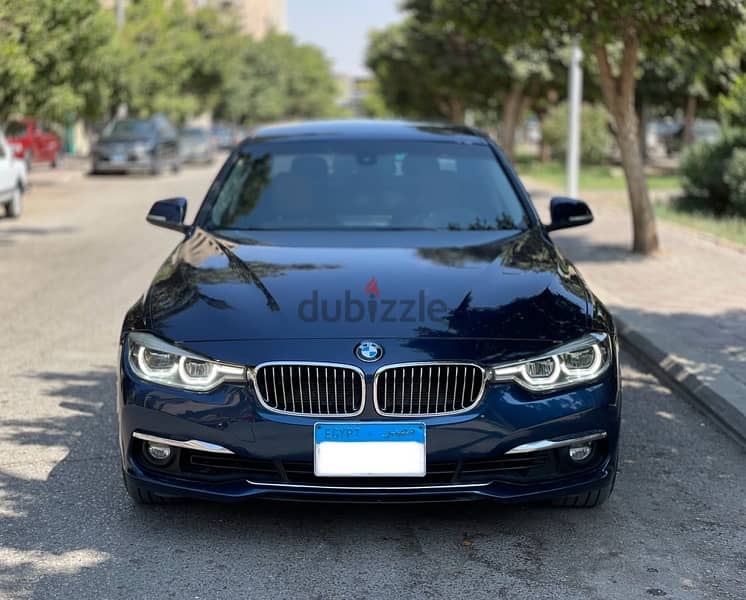 BMW 318 2018 luxury 1