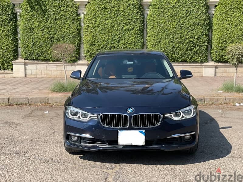 BMW 320 2018 luxury 1