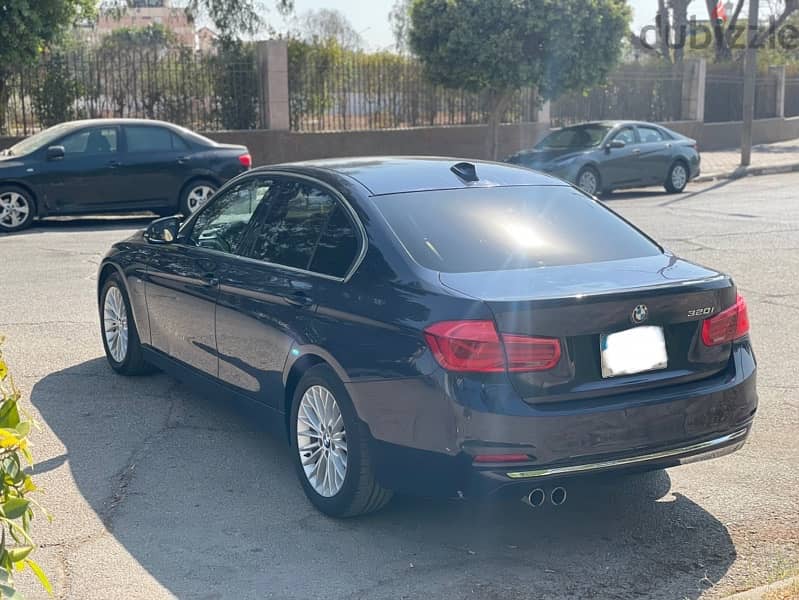 BMW 320 2018 luxury 4