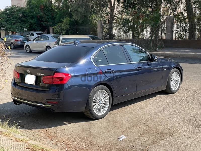 BMW 320 2018 luxury 5