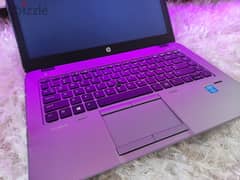 لابتوب Ultraslim من شركة  HP خفيف الوزن معالج كور فايف ورمات 8 0