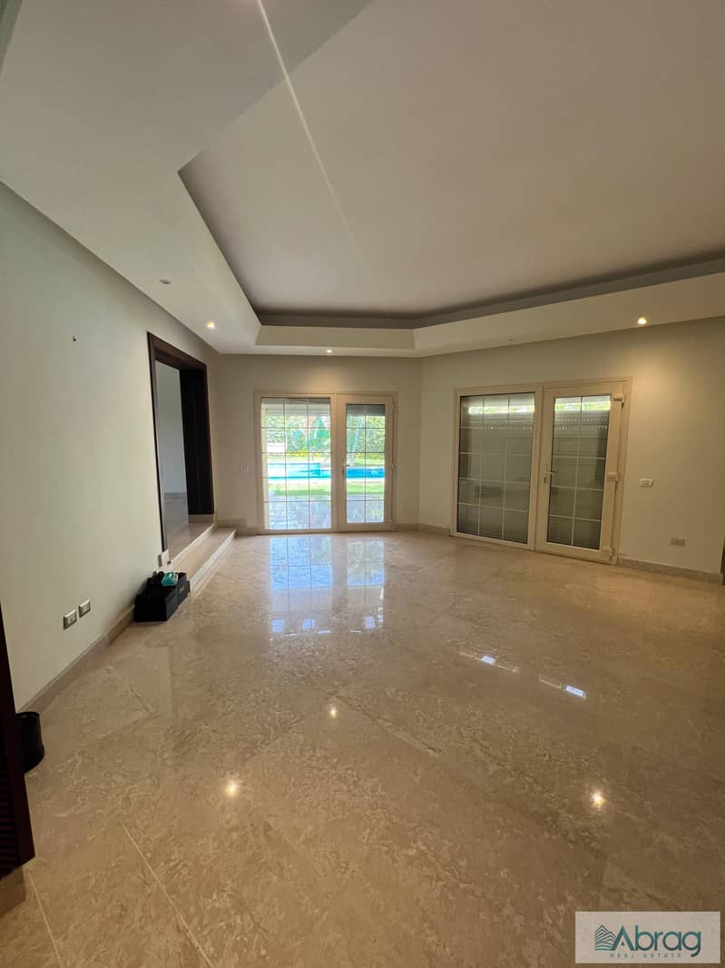 Townhouse for sale in The 8 Compound, Sheikh Zayed, 4 minutes from Dahshur Link, with installments over 10 years 8