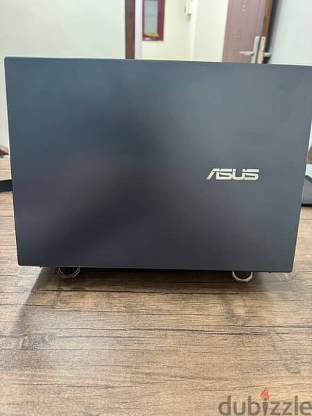 Asus  laptop 4