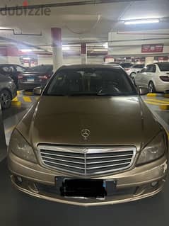 مرسيدس بنز سي 180 2010 Mercedes-Benz C180 0