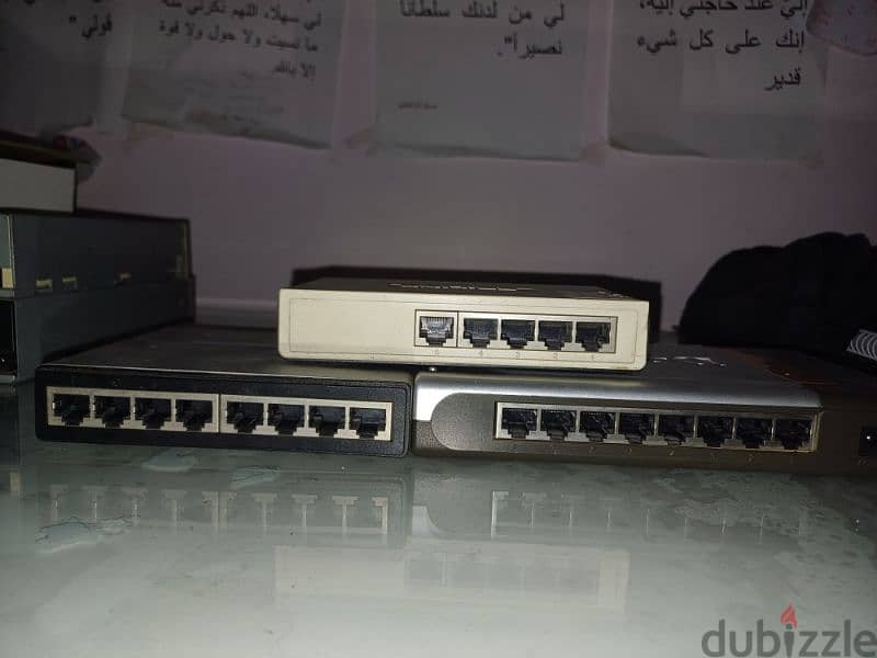 Switch ( DLink , linksys, TP link) 2