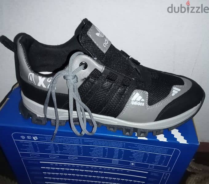 Adidas حذاء 0